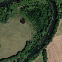 Satellite imagery of Château de Régennes, FR