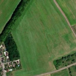 Satellite imagery of Château de Régennes, FR