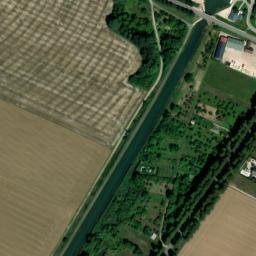 Satellite imagery of Château de Tanlay, FR
