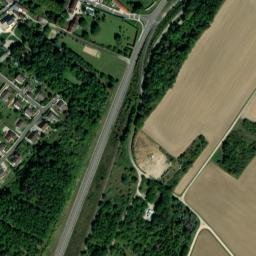 Satellite imagery of Château de Tanlay, FR