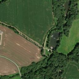 Satellite imagery of Château de la Ville Quéno, FR