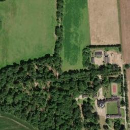 Satellite imagery of Château de la Ville Quéno, FR