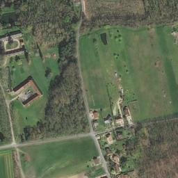 Satellite imagery of Château du Mardereau, FR