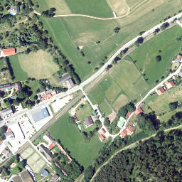 Satellite imagery of Himberg, AT