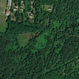 Satellite imagery of Menhirs Babouin et Babouine, FR