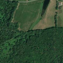 Satellite imagery of Menhirs Babouin et Babouine, FR