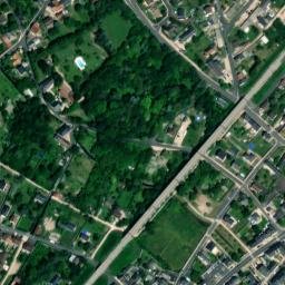 Satellite imagery of Château de Beaugency, FR