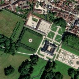 Satellite imagery of Château d'Ancy-le-Franc, FR