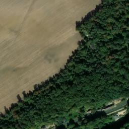 Satellite imagery of Château de la Flotte, FR