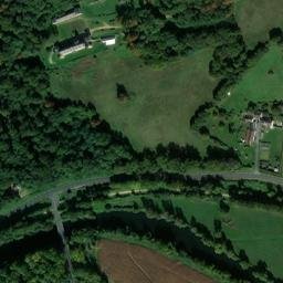 Satellite imagery of Château de la Flotte, FR
