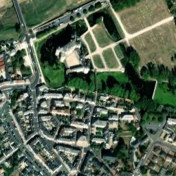 Satellite imagery of Château de Sully-sur-Loire, FR