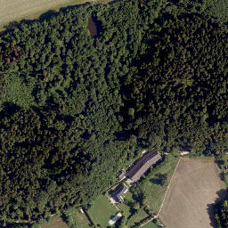 Satellite imagery of Schloss Emsburg, AT
