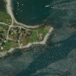 Satellite imagery of Clowns Cove Tolt, CA