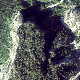 Satellite imagery of cairn, AT
