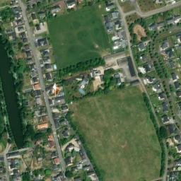 Satellite imagery of Camp de Choisel, FR