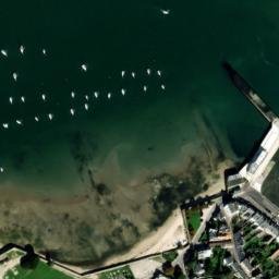 Satellite imagery of Le Pain de Sucre, FR