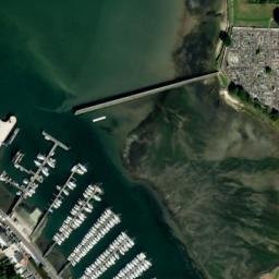 Satellite imagery of Pointe de Kerzo, FR
