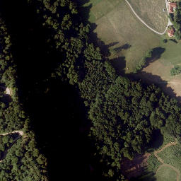 Satellite imagery of 86/33, DE