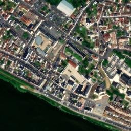 Satellite imagery of Château de Gien, FR