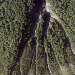 Satellite imagery of Schlenken, AT