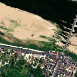 Satellite imagery of Château de Gien, FR