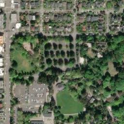 Satellite imagery of Phinney Ridge, US