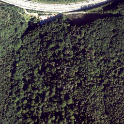 Satellite imagery of cairn, AT
