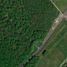 Satellite imagery of château de Cour-sur-Loire, FR