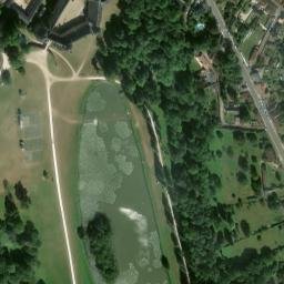 Satellite imagery of Château de Saint-Fargeau, FR