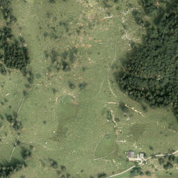 Satellite imagery of Tratt Berg, AT