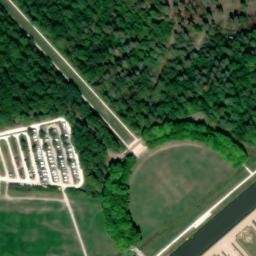 Satellite imagery of Château de Chambord, FR