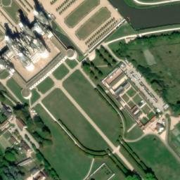 Satellite imagery of Château de Chambord, FR