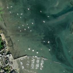 Satellite imagery of Dolmen et Cairn de la Table des Marchands, FR