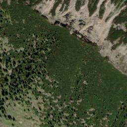 Satellite imagery of cairn, DE