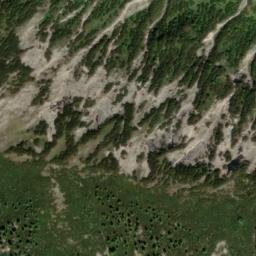 Satellite imagery of cairn, DE