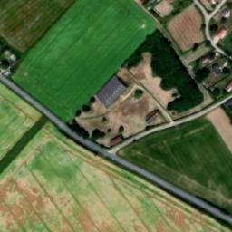 Satellite imagery of Château d'Assay, FR