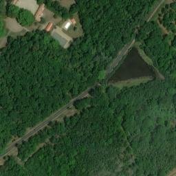 Satellite imagery of Chateau d'Autroche, FR