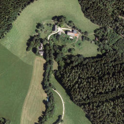 Satellite imagery of Lutschaun, AT