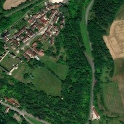 Satellite imagery of Druyes Castle, FR