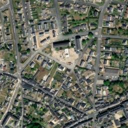 Satellite imagery of Château de Baugé, FR