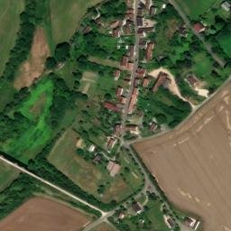 Satellite imagery of Druyes Castle, FR