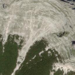 Satellite imagery of cairn, DE