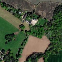 Satellite imagery of Château de Truscat, FR