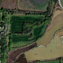 Satellite imagery of Château de Truscat, FR