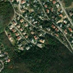 Satellite imagery of Kőpiramisok, HU