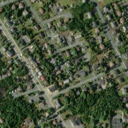 Satellite imagery of Paradise Hill, CA