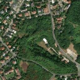 Satellite imagery of Kőpiramisok, HU