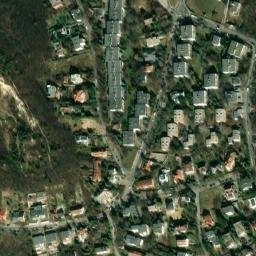 Satellite imagery of Kőpiramisok, HU