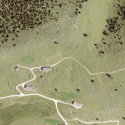 Satellite imagery of Larcheck, AT