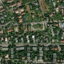 Satellite imagery of Kőpiramisok, HU